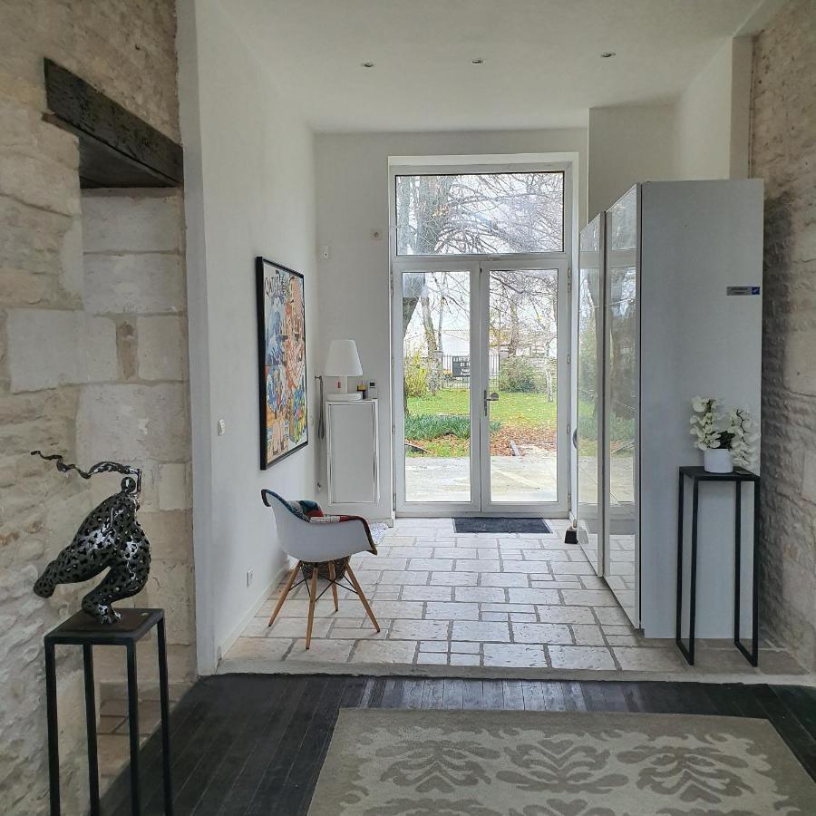 Maison Laurenza La Grande Suite 1760 Saint-Jean-de-Liversay Exterior foto
